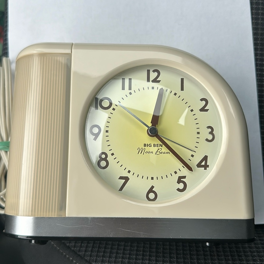 Big Ben Moon Beam Alarm Clock